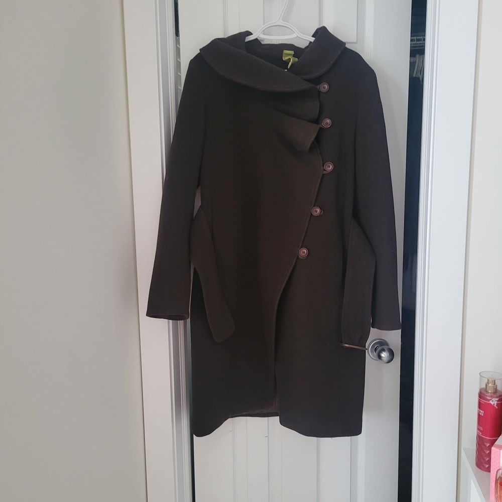 Soia And Kyo Chic Brown Wool Coat with Asymmetric Button Design Size L